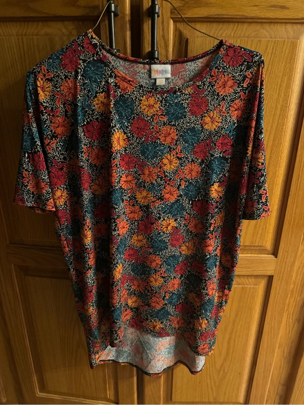 LuLaRoe Short Sleeve Tee in Teal, Red & Orange Floral
